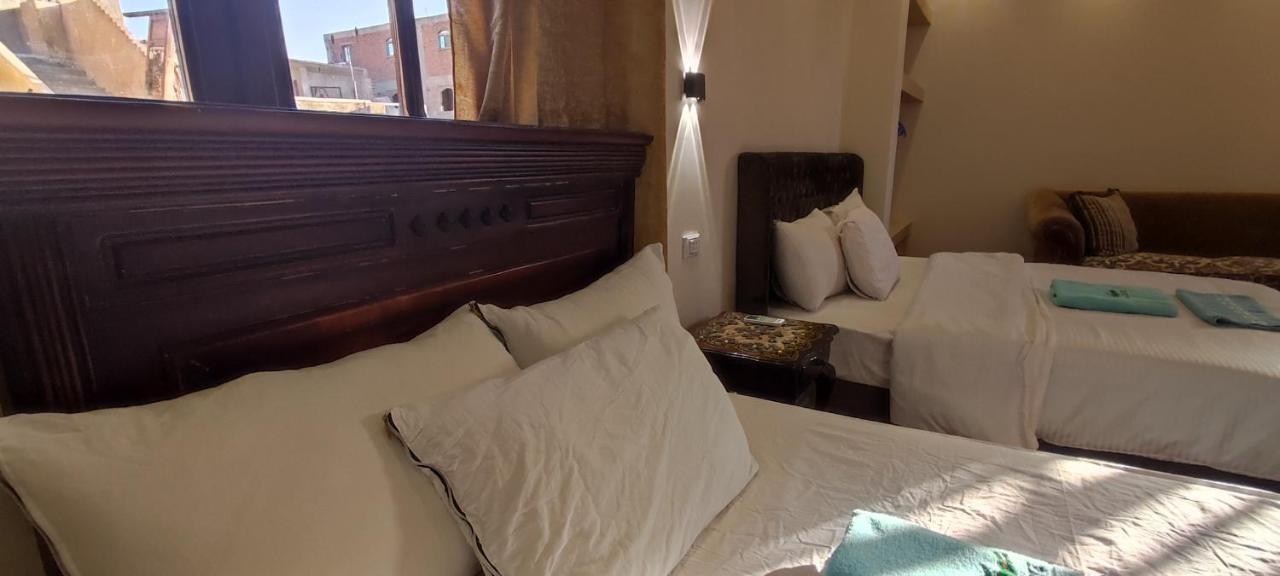 Pyramids Kingdom Hotel Kafret el-Gabal Екстериор снимка