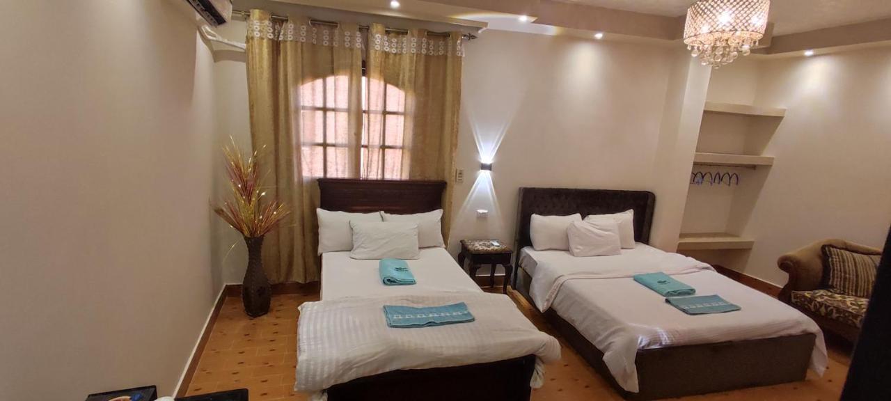 Pyramids Kingdom Hotel Kafret el-Gabal Екстериор снимка