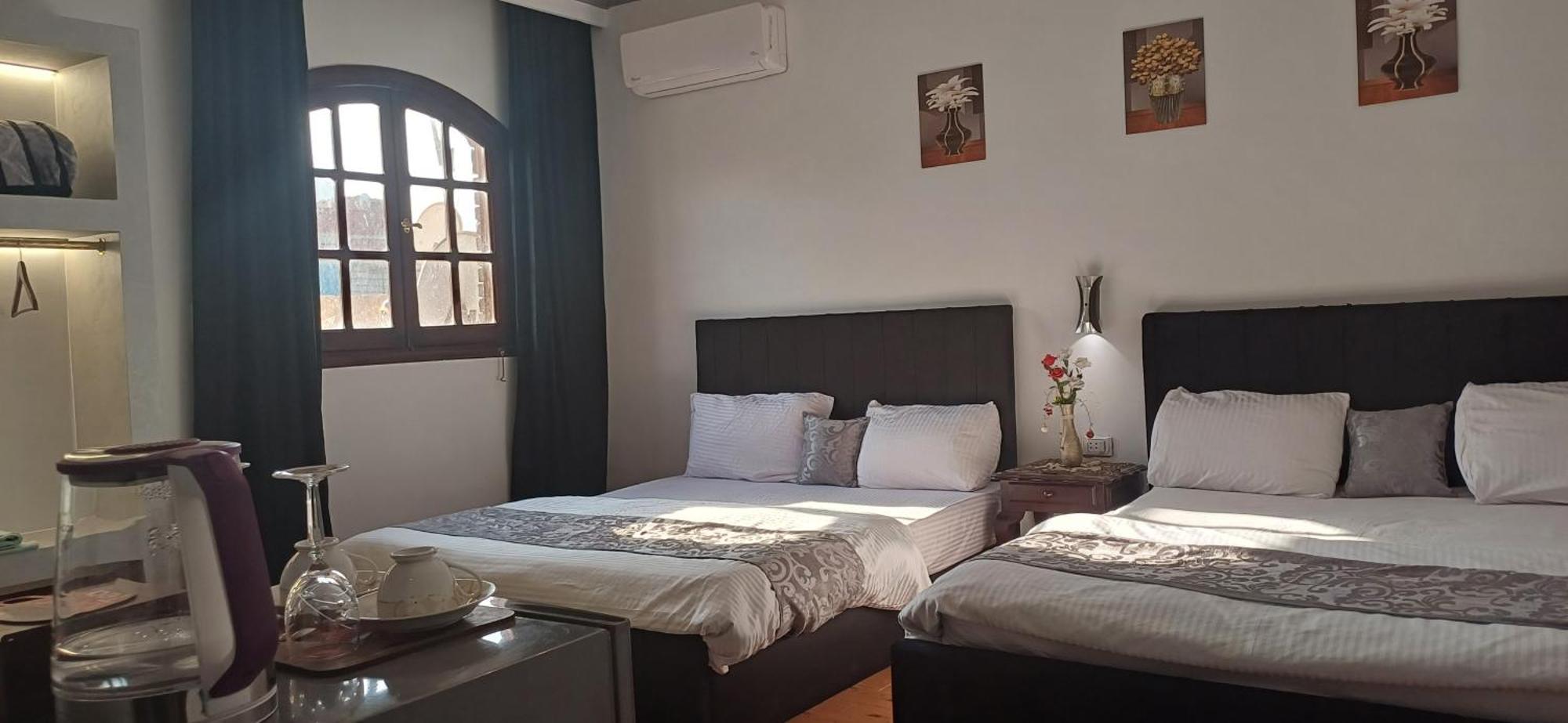 Pyramids Kingdom Hotel Kafret el-Gabal Екстериор снимка